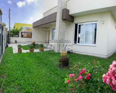 Excelente Casa em Capão da Canoa - bem localizada - frente Avenida - 3 dormitórios com suí