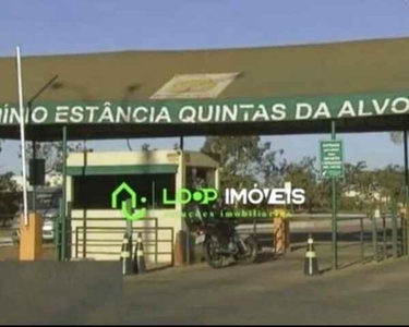 Loop Imóveis vende lote na Quadra 04, rua asfaltada, no Condomínio Estância Quintas da Alv