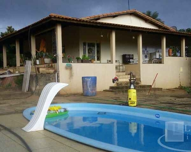 Sitio para venda em Serra Azul-SP, com 20.000 m2, boa casa sede com salao, piscina, pomar