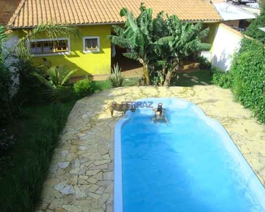 Sobrado com Piscina e Pomar - RESIDENCIAL PARQUE CUMBICA