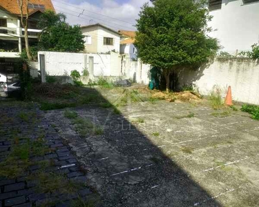 Terreno à venda, 300m² de área total, rua tranquila e arborizada - Jardim das Vertentes