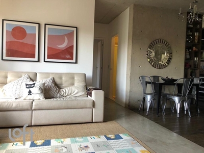 Apartamento à venda em Campo Belo com 75 m², 2 quartos, 1 vaga