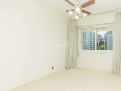 Apartamento com 2 quartos para alugar na avenida iguassu, 213, petrópolis, porto alegre, 87 m2 por r$ 2.300