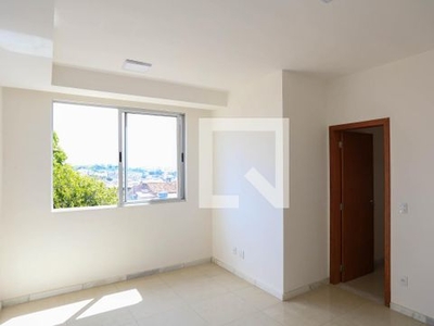 APARTAMENTO no 2º andar com 2 dormitórios