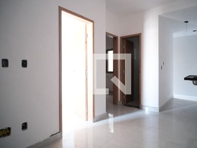 APARTAMENTO no 3º andar com 2 dormitórios