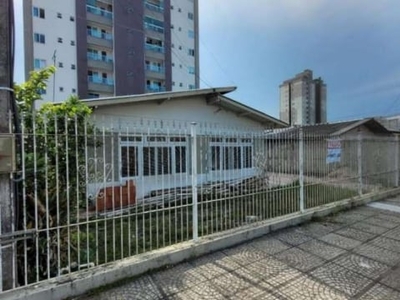 Casa com 03 dormitórios para alugar, 130 m² por r$ 3.500,00 /mês - cordeiros - itajaí/sc