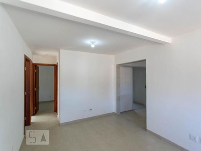 CASA com 3 dormitórios e 2 garagens