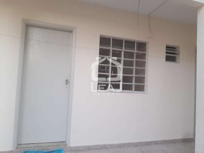 Casa de 39 m² para locação, com dormitorio, sala, cozinha, e lavanderia por r$ 900,00/ jardim irap