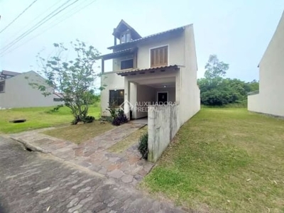 Casa em condomínio fechado com 3 quartos para alugar na avenida da serraria, 2222, espírito santo, porto alegre, 162 m2 por r$ 2.500