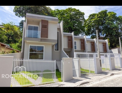 Casa no Bairro Itoupava Norte em Blumenau com 2 Dormitórios (2 suítes) e 83.41 m²