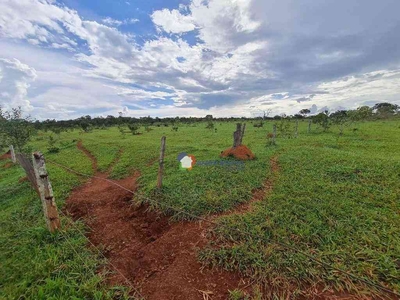 Rural com 2 quartos à venda no bairro Centro, 300m²