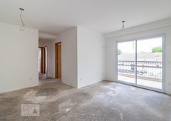 APARTAMENTO no 1º andar com 3 dormitórios e 2 garagens