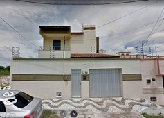 VERAS VENDE Casa de esquina próximo a UVA em Sobral-CE