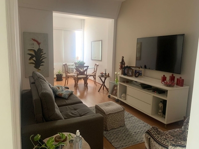 Apartamento à venda em Laranjeiras com 73 m², 2 quartos, 1 vaga