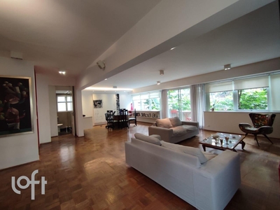 Apartamento à venda em Jardim América com 200 m², 3 quartos, 1 suíte, 3 vagas