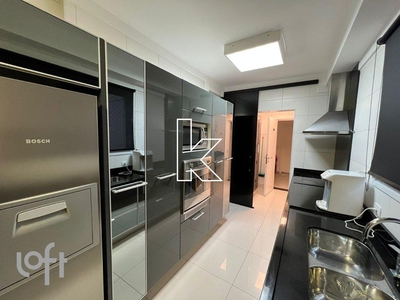 Apartamento à venda em Vila Olímpia com 168 m², 2 quartos, 2 suítes, 3 vagas