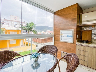 Apartamento finamente mobilado a 150m da Praia de Palmas