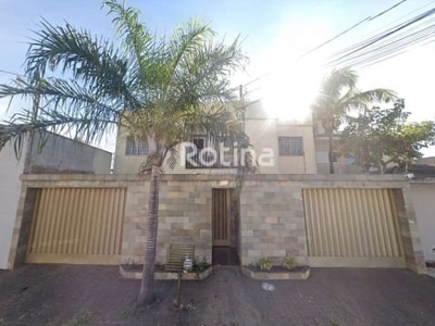 Apartamento para alugar, 3 quartos, 1 suíte, 1 vaga, santa mônica - uberlândia/mg - r$ 1.700,00