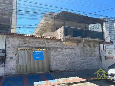 Casa com 4 quartos à venda no bairro Ilha dos Bentos, 300m²