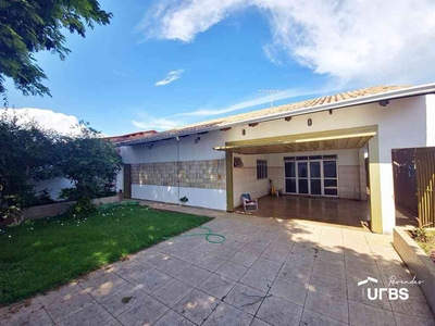 Casa com 4 quartos à venda no bairro Jardim Vila Boa, 417m²