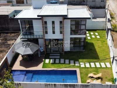 Casa de 230m² em tamandaré, 4 suites, 4 vagas, piscina, 300m da praia