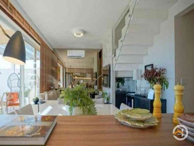 Casa em Condomínio com 3 quartos à venda no bairro Conjunto Residencial Storil, 202m²
