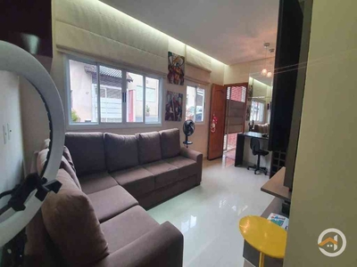 Casa em Condomínio com 3 quartos à venda no bairro Sítios Santa Luzia, 150m²