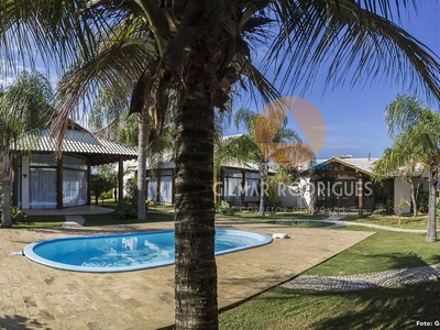 Linda Casa C/ Piscina Praia de Mariscal Cond. Fechado