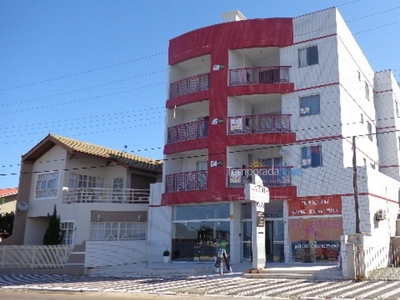 Ótimo apartamento frente mar, sacada com churrasqueira, 2 garagens