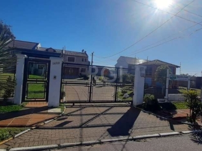 Ótimo terreno em condomínio fechado no bairro jardim itu sabará/ passo das pedras, em porto alegre. com 199m² de área total, em condomínio fechado. agende sua visita com nossa equipe! t