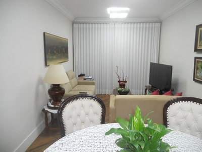 Apartamento à venda por R$ 600.000