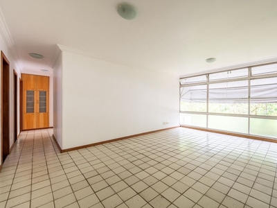 Apartamento em Asa Sul, Brasília/DF de 120m² 3 quartos para locação R$ 4.900,00/mes