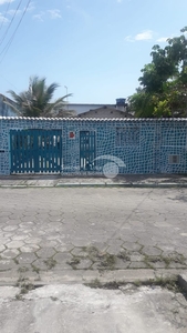 Casa em Agenor De Campos, Mongaguá/SP de 250m² 4 quartos à venda por R$ 399.000,00