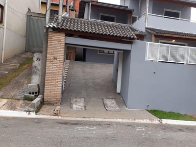 Casa em Chácara Roselândia, Cotia/SP de 300m² 3 quartos à venda por R$ 900.000,00 ou para locação R$ 4.280,00/mes