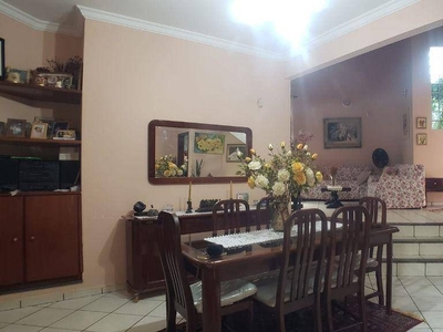 Casa em Icaray, Araçatuba/SP de 209m² 3 quartos à venda por R$ 749.000,00