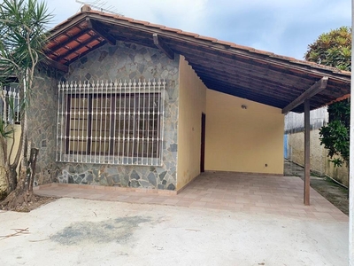 Casa em Itaipu, Niterói/RJ de 100m² 2 quartos para locação R$ 2.200,00/mes