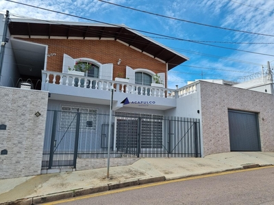 Casa em Jardim Pacaembu, Jundiaí/SP de 311m² 4 quartos à venda por R$ 936.000,00