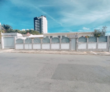 Casa em Pituba, Salvador/BA de 260m² para locação R$ 18.000,00/mes