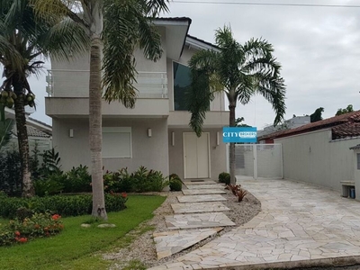 Casa em R. Caraguatatuba, Bertioga/SP de 330m² 4 quartos à venda por R$ 2.129.000,00