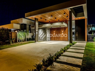 Casa em Santa Regina, Camboriú/SC de 300m² 3 quartos à venda por R$ 2.598.900,00