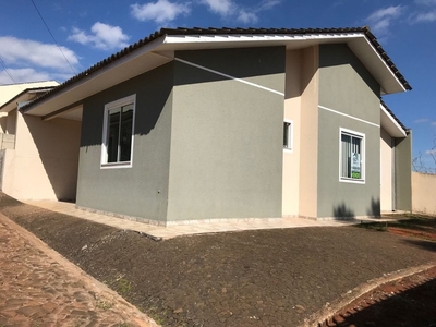Casa em Uvaranas, Ponta Grossa/PR de 67m² 3 quartos à venda por R$ 142.000,00