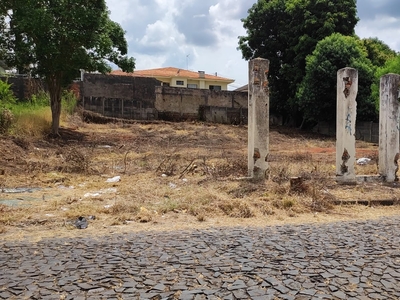 Terreno em Boa Vista, Ponta Grossa/PR de 660m² à venda por R$ 579.000,00