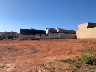 Terreno em Centro, São José do Rio Preto/SP de 253m² à venda por R$ 213.000,00