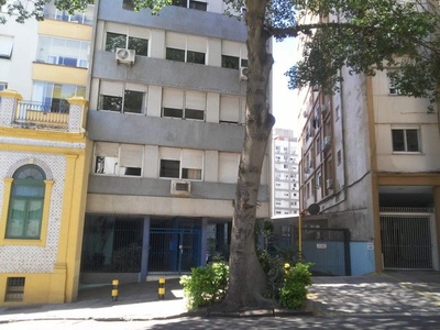 Apartamento 01 dormitório na Rua Duque de Caxias