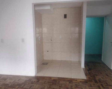 Apartamento JK para aluguel possui 32 metros quadrados