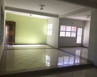 Casa com 130 mts² no Bairro Trujillo