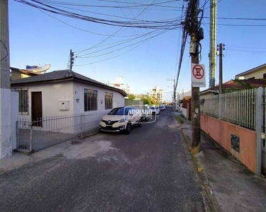 Casa com 2 dormitórios para alugar, 50 m² por R$ 2.051,47/mês - Coqueiros - Florianópolis