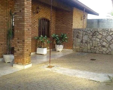 Casa com 3 dormitórios para alugar, 250 m² por R$ 5.000,00/mês - Jardim Madalena - Campina