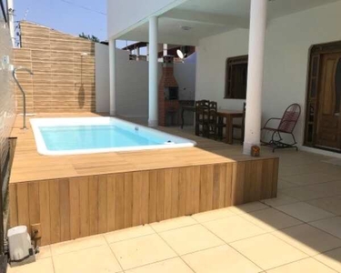 Casa com terraço e piscina em Maruipe 150 mil