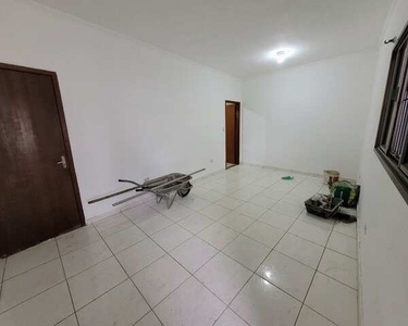 Casa para aluguel possui 125 m com 3 quartos em Canto do Forte depois da Mallet - Praia Gr